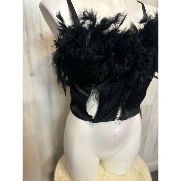 Black crop top - Picture 5 of 8